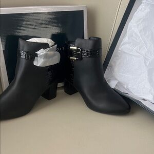 NWT (Karen Scott) Black Ankle Booties with Croc-Embossed Strap, Patent leather